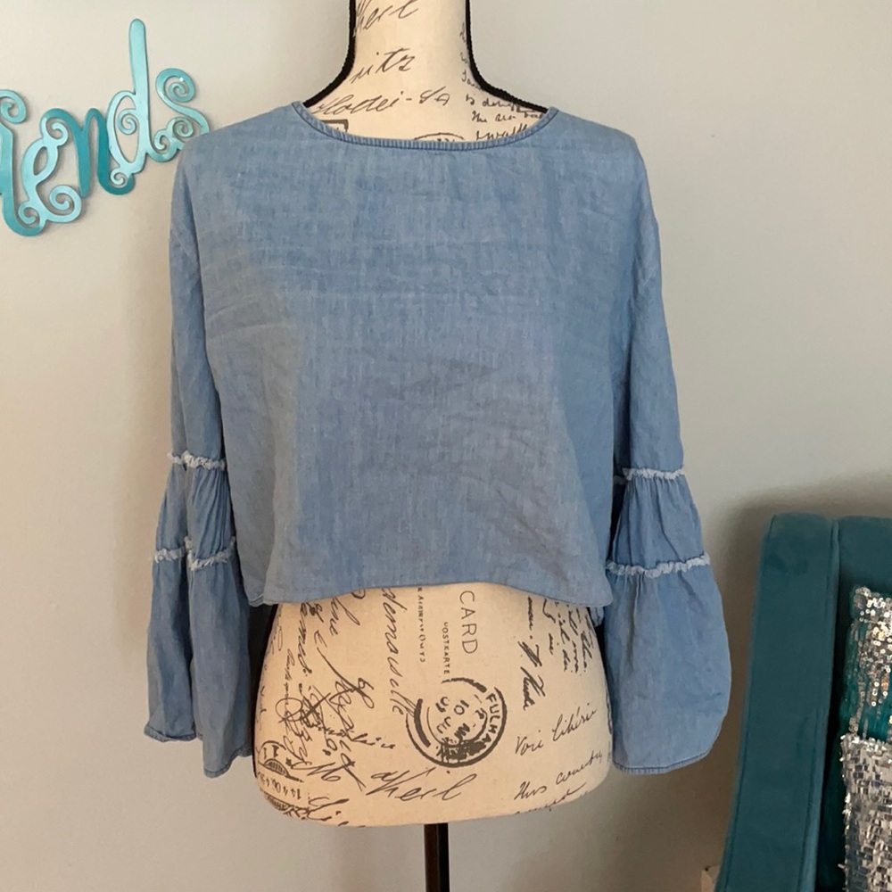 Size xl crop top in great condition
